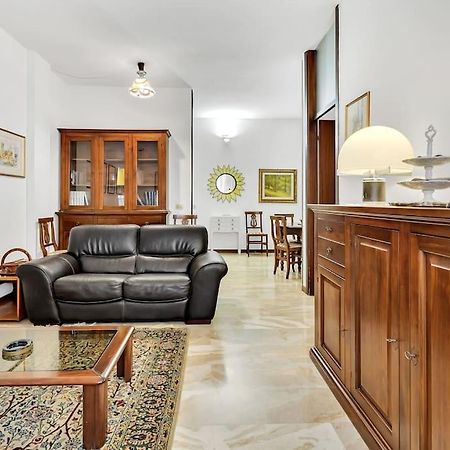 セスト・サン・ジョヴァンニAlessia'S Flat - Sestoアパートメント エクステリア 写真
